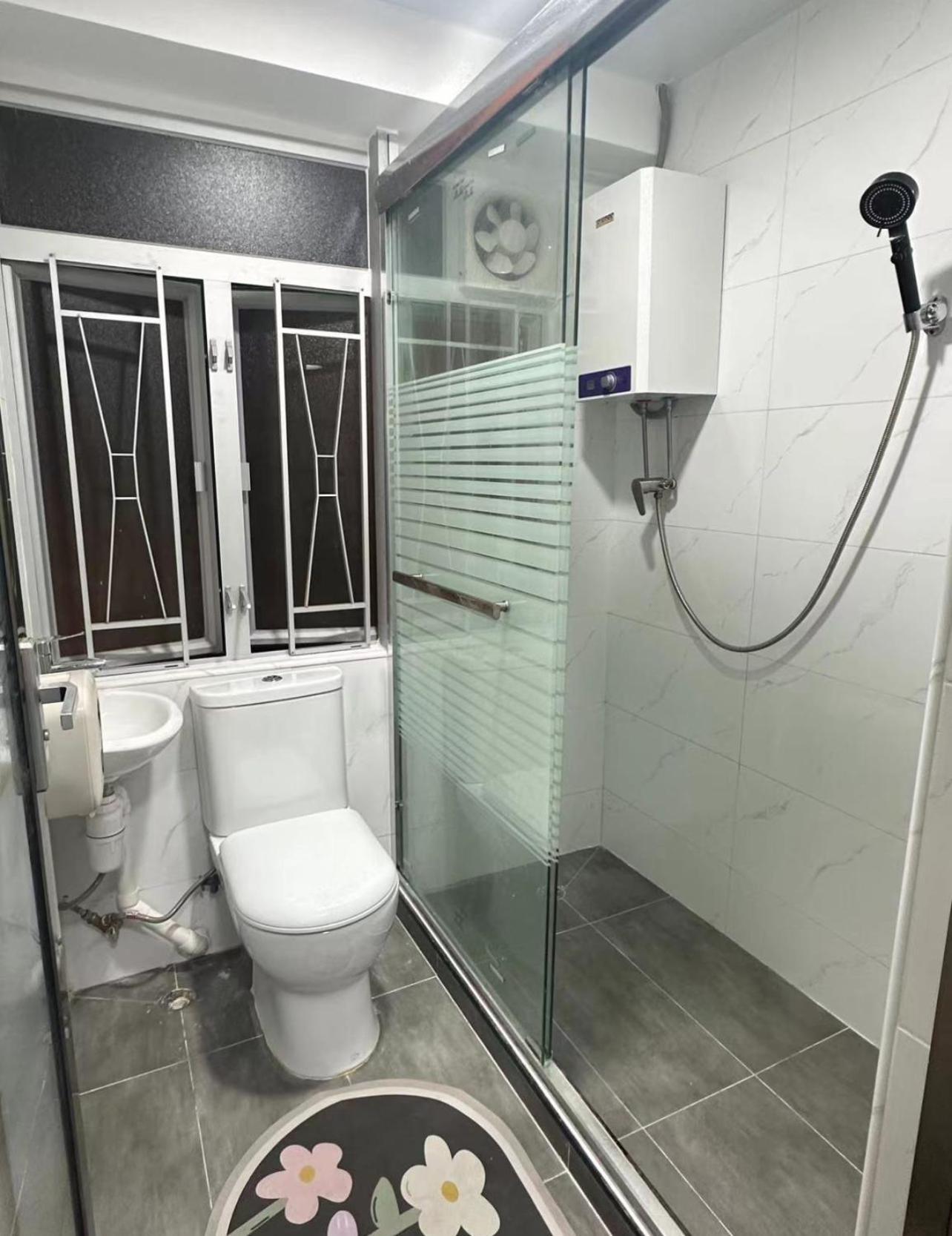 Waveflo Hostel 浪花青旅 ฮ่องกง ภายนอก รูปภาพ