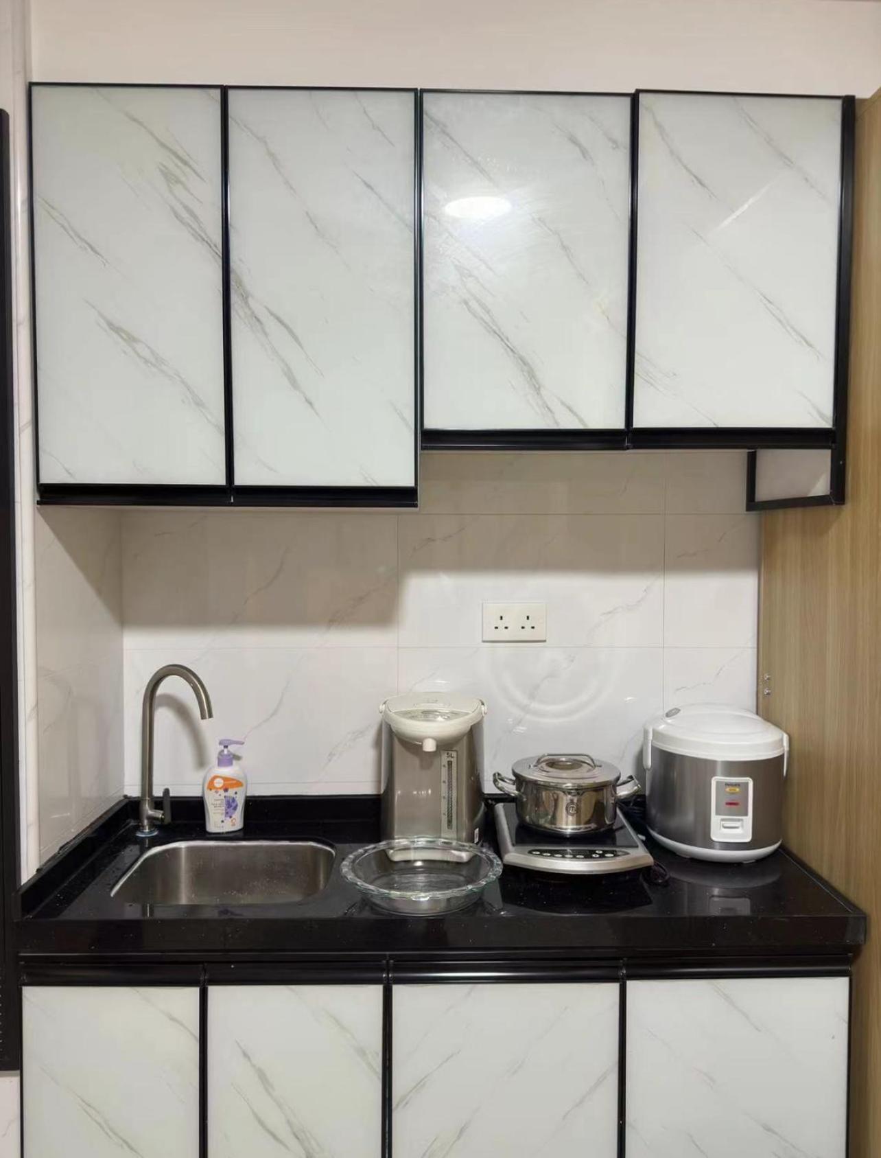 Waveflo Hostel 浪花青旅 ฮ่องกง ภายนอก รูปภาพ